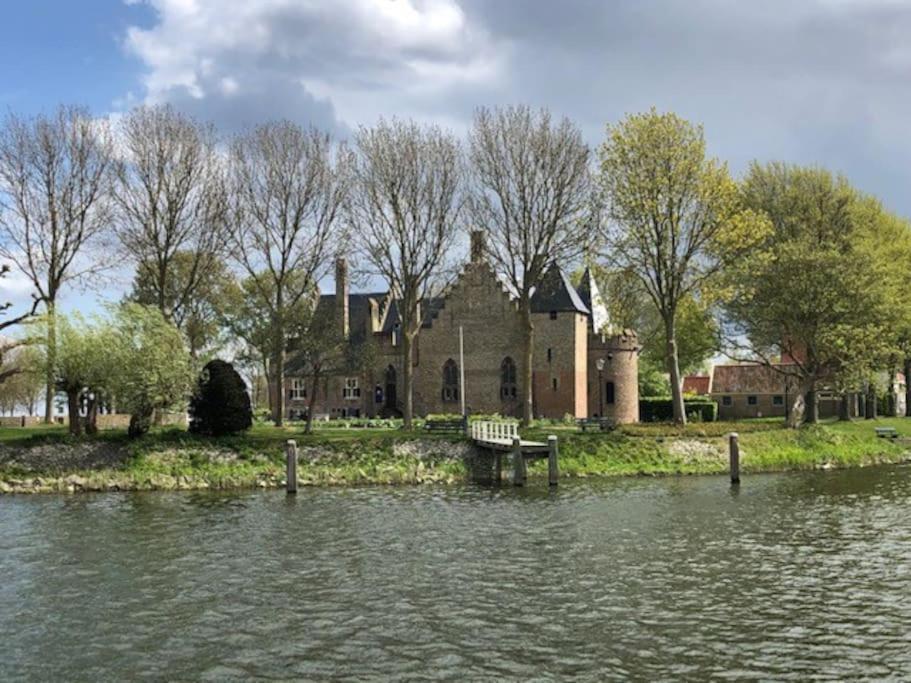 メーデムブリク Gezellige Pipo Met Grote Schommel Aan Het Waterヴィラ エクステリア 写真